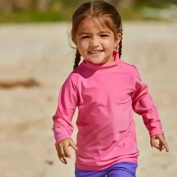 UVSkinz spf swim shirt - Picture 4 of 4